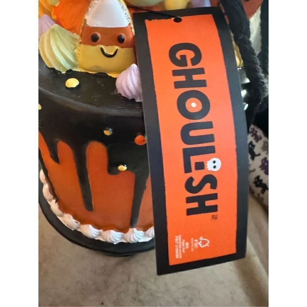 Ghoulish halloween cake - sweets & squeaks NWT - Picture 6 of 6